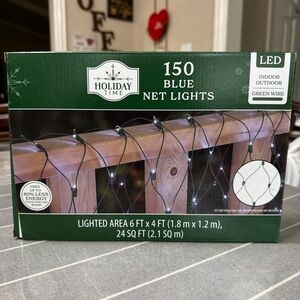 Holiday Time 150 Blue LED Net Christmas Lights with Green Wire, 24 Sq. Ft NIB